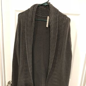Gray Sweater - Open Front